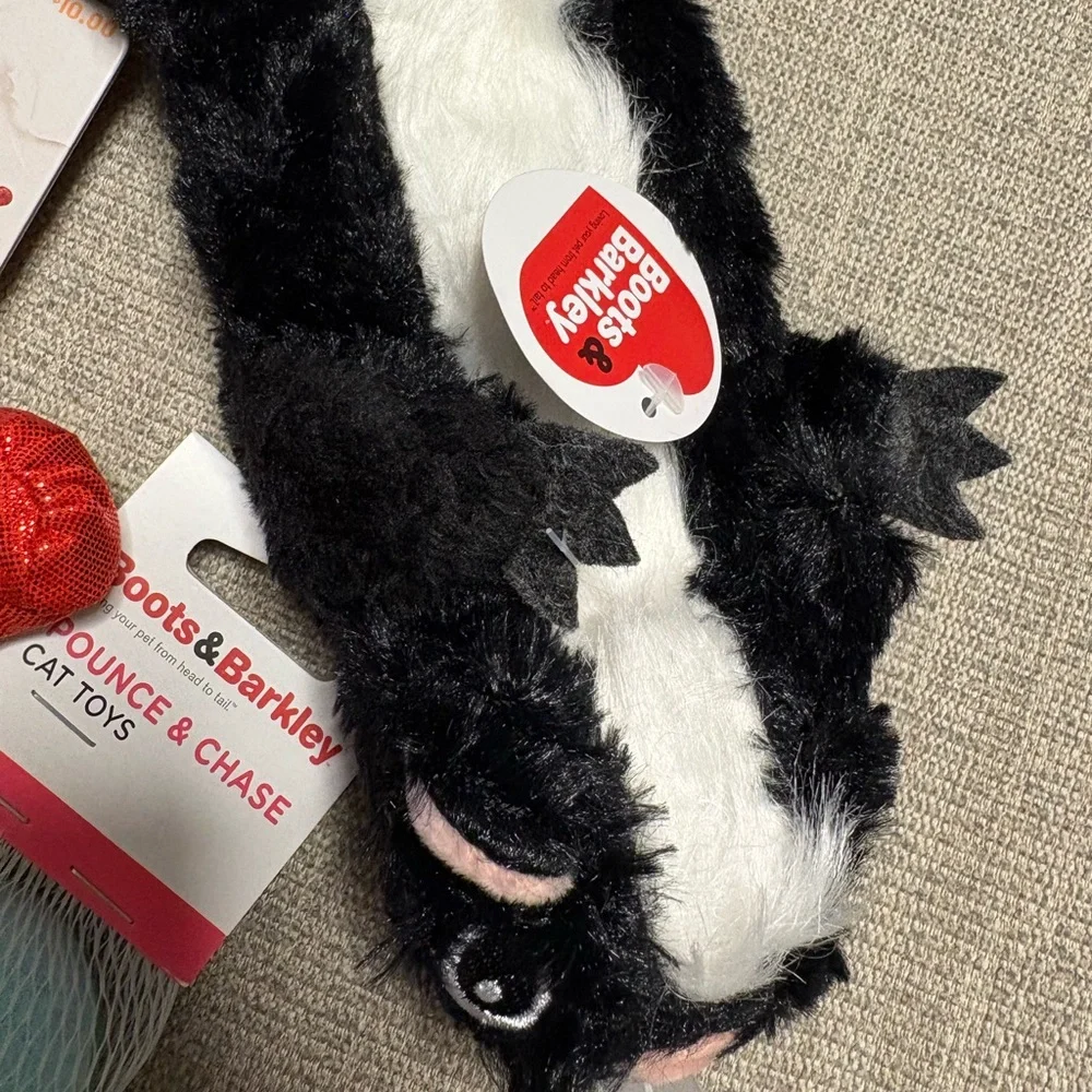 Assorted cat/dog toys. All brand new with tags!